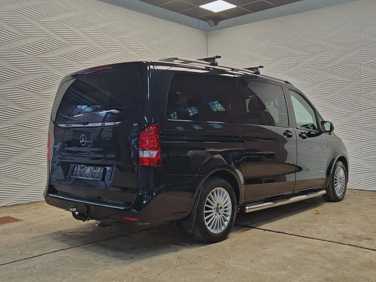 Mercedes-Benz V 220 - 11