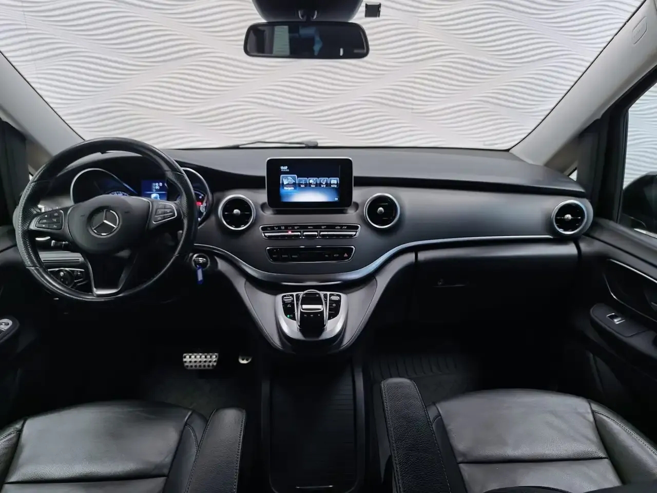Mercedes-Benz V 220 - 17