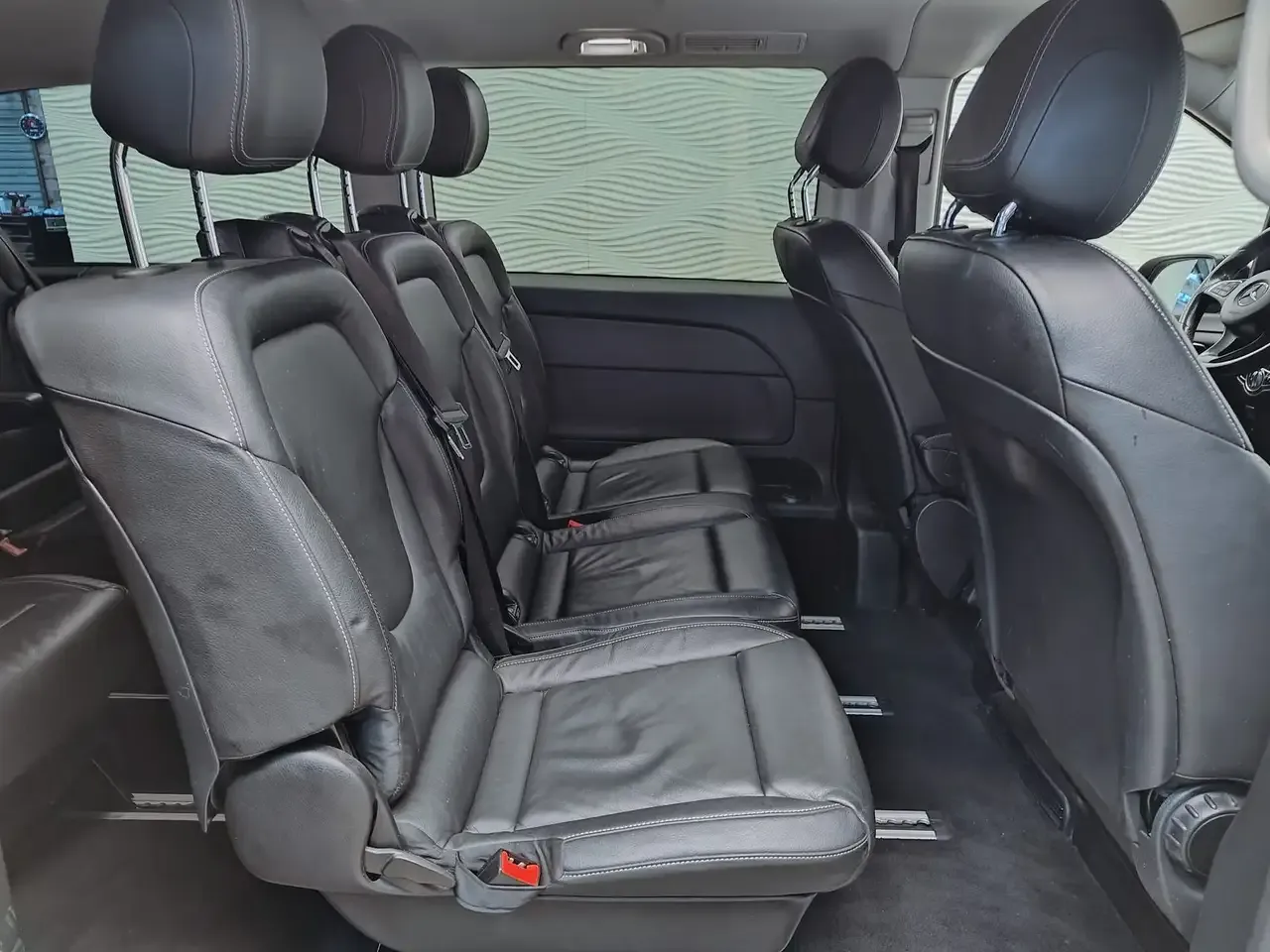 Mercedes-Benz V 220 - 29