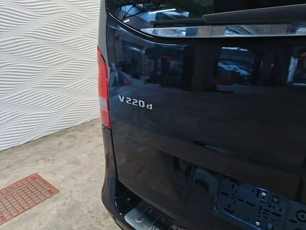Mercedes-Benz V 220 - 34