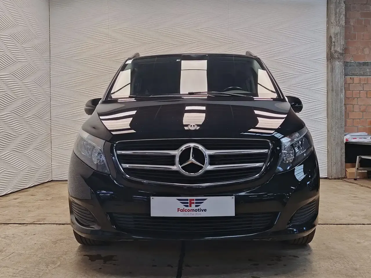 Mercedes-Benz V 220 - 6