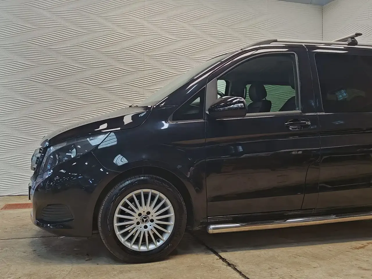 Mercedes-Benz V 220 - 8