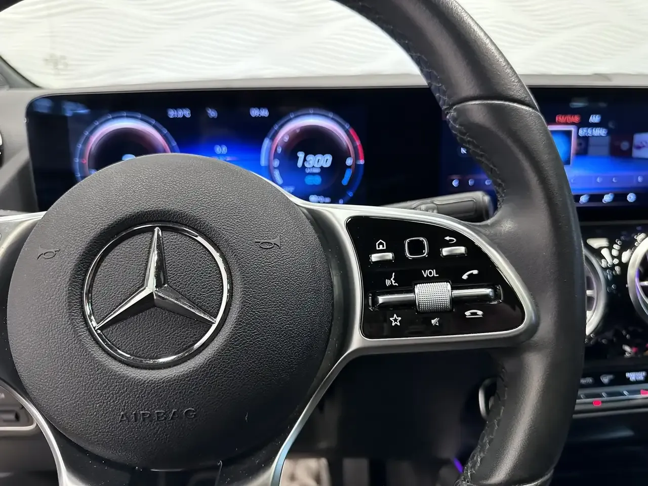 Mercedes-Benz GLA 250 - 26