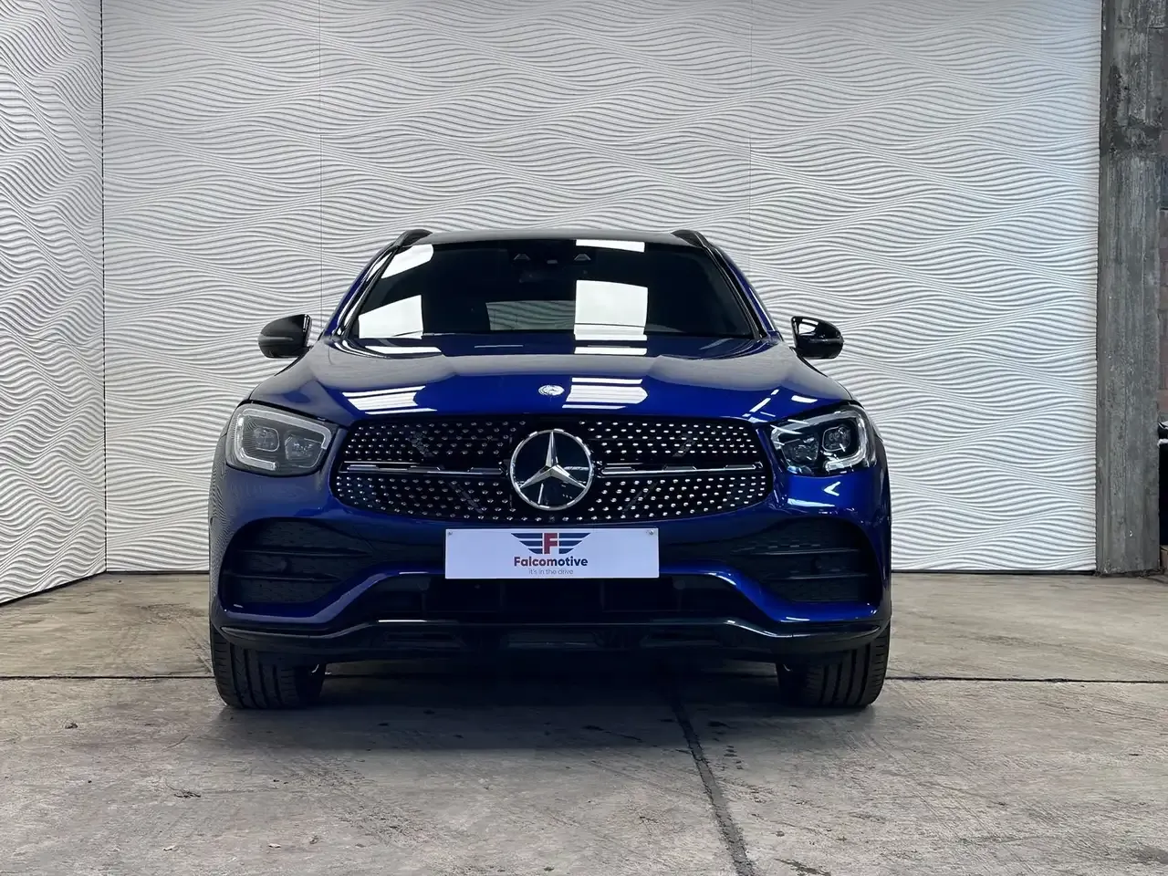Mercedes-Benz - 6