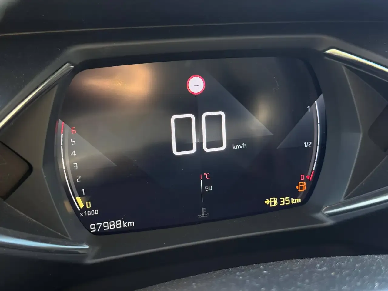DS Automobiles DS 3 Crossback - 35