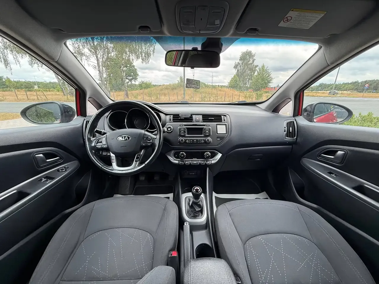 Kia Rio - 23