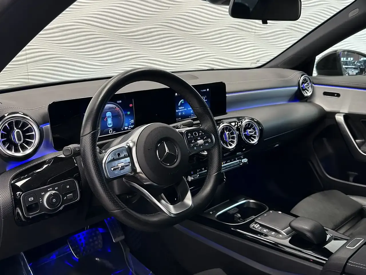 Mercedes-Benz CLA 250 - 16