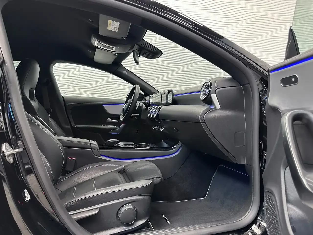 Mercedes-Benz CLA 250 - 24