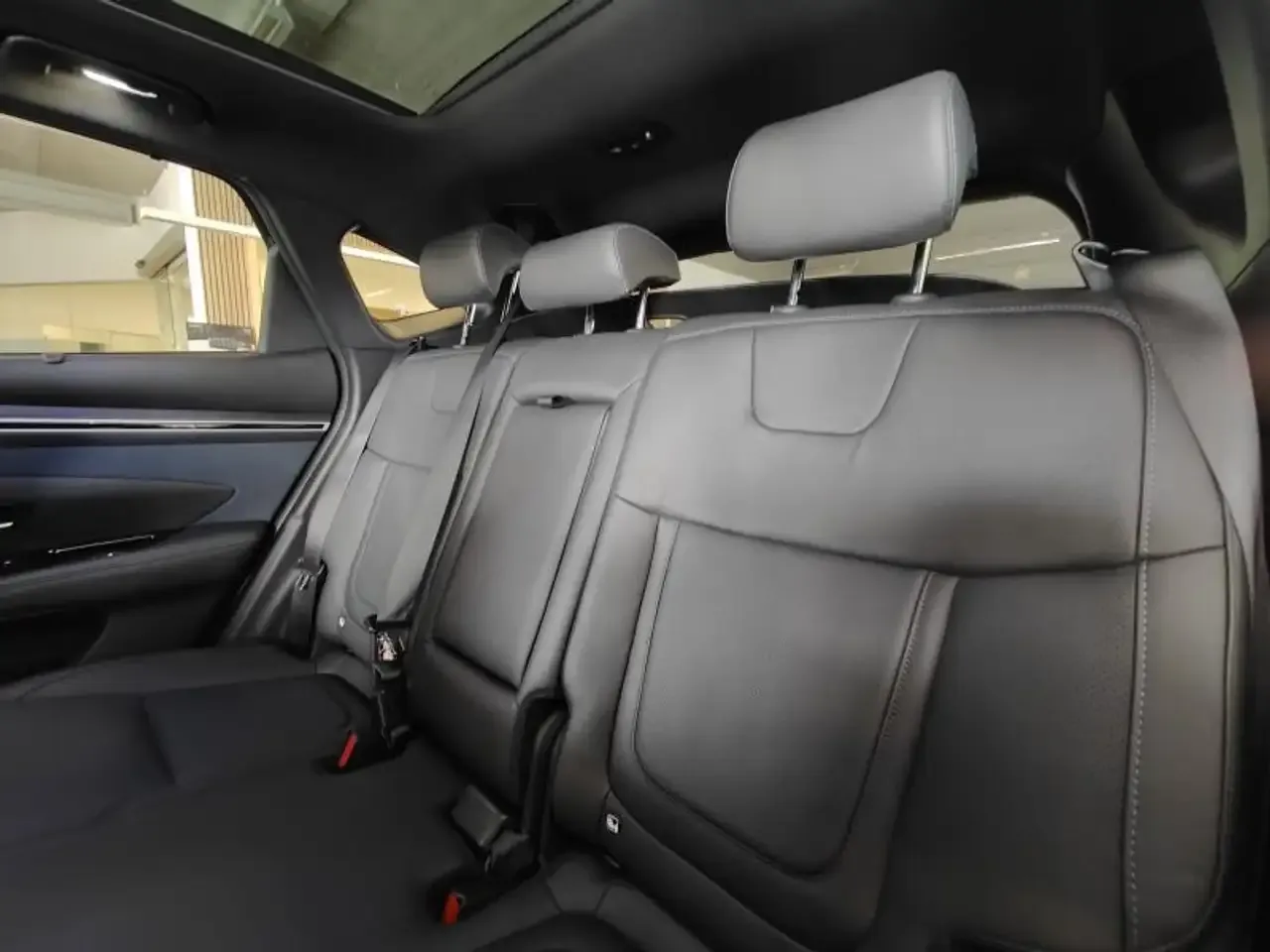 Hyundai TUCSON - 22