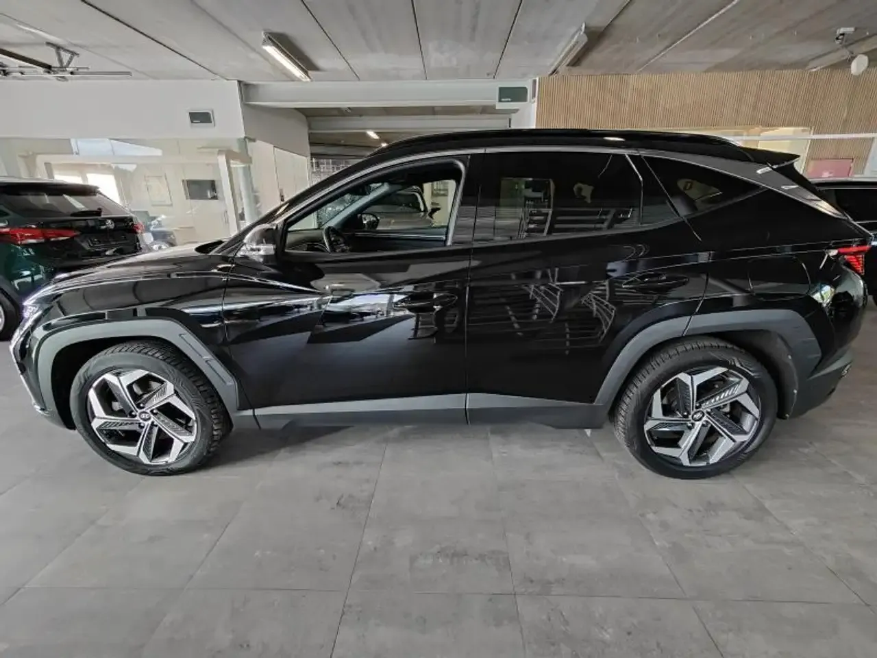 Hyundai TUCSON - 29