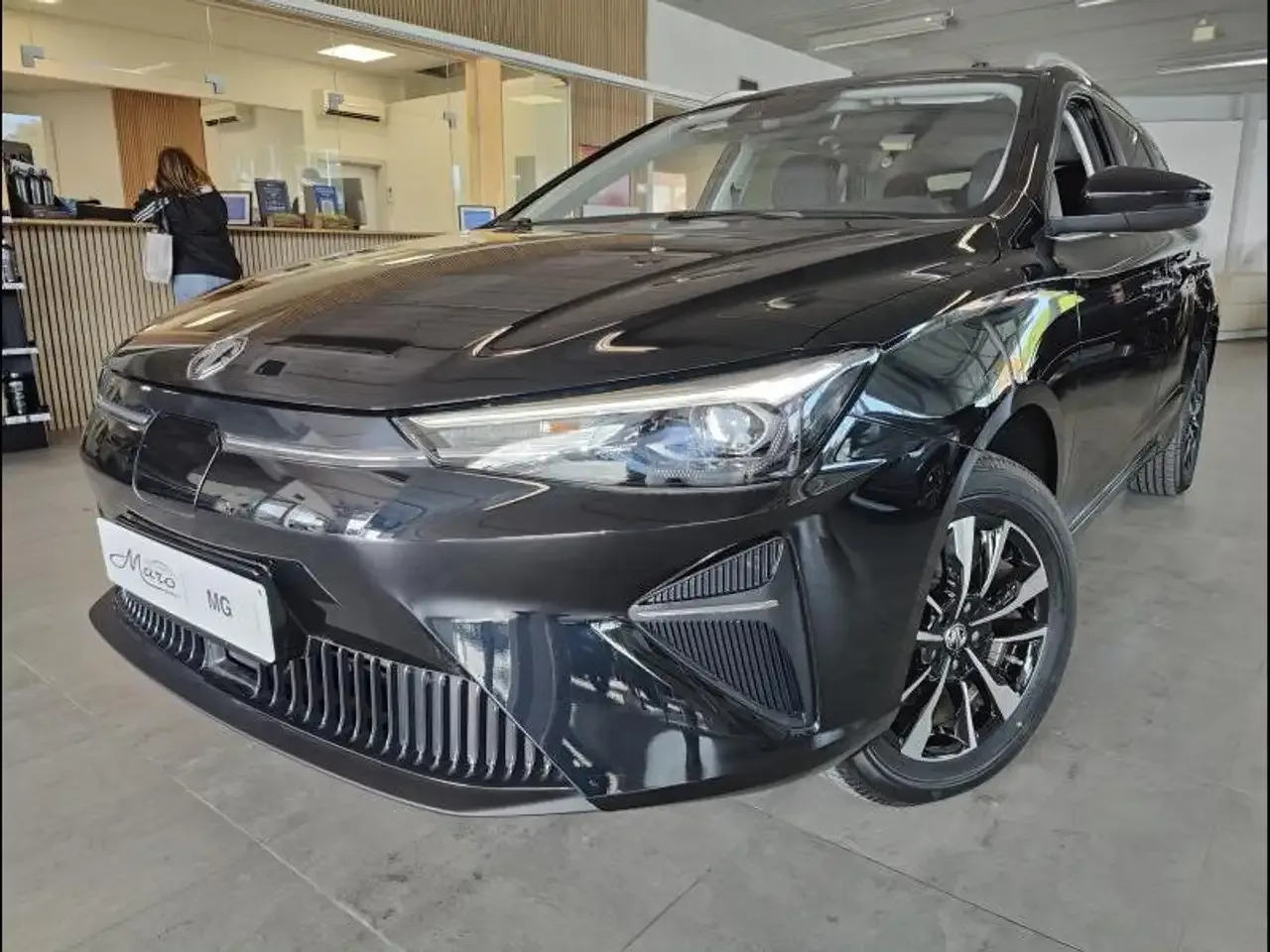 MG MG5 - 17