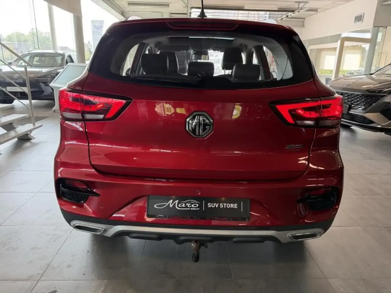 MG ZS - 11