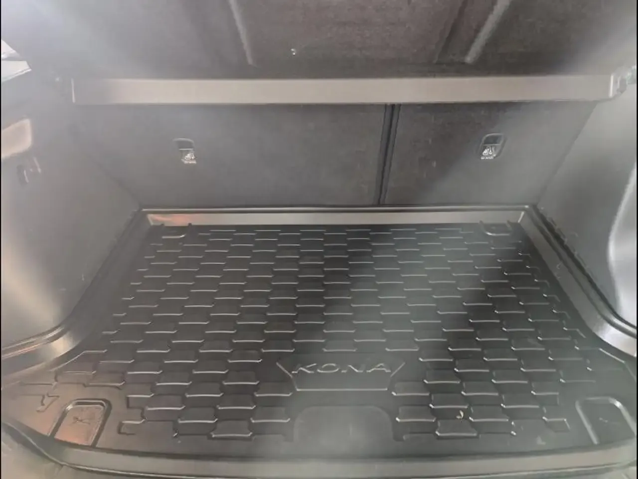 Hyundai KONA - 23