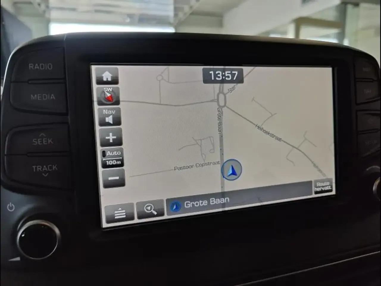Hyundai KONA - 5