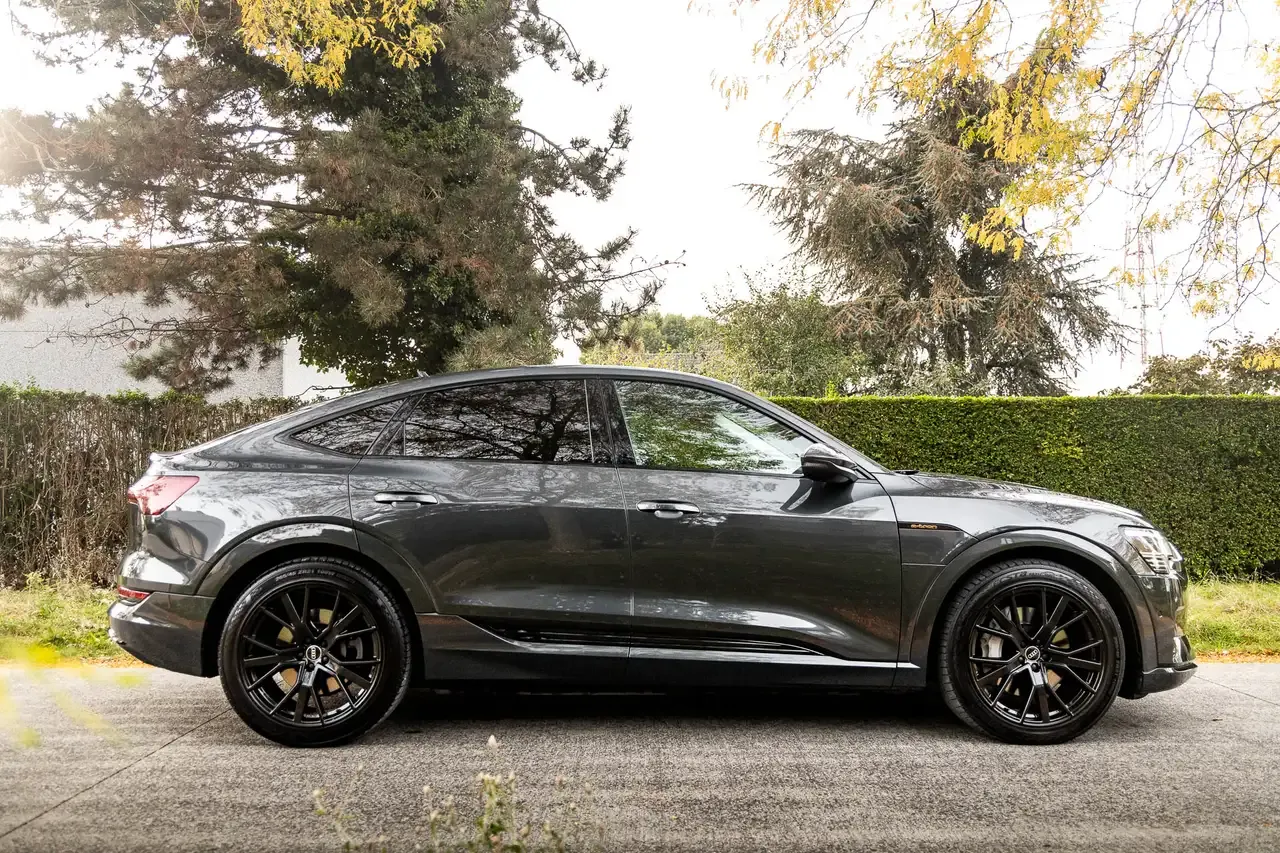 Audi e-tron - 24