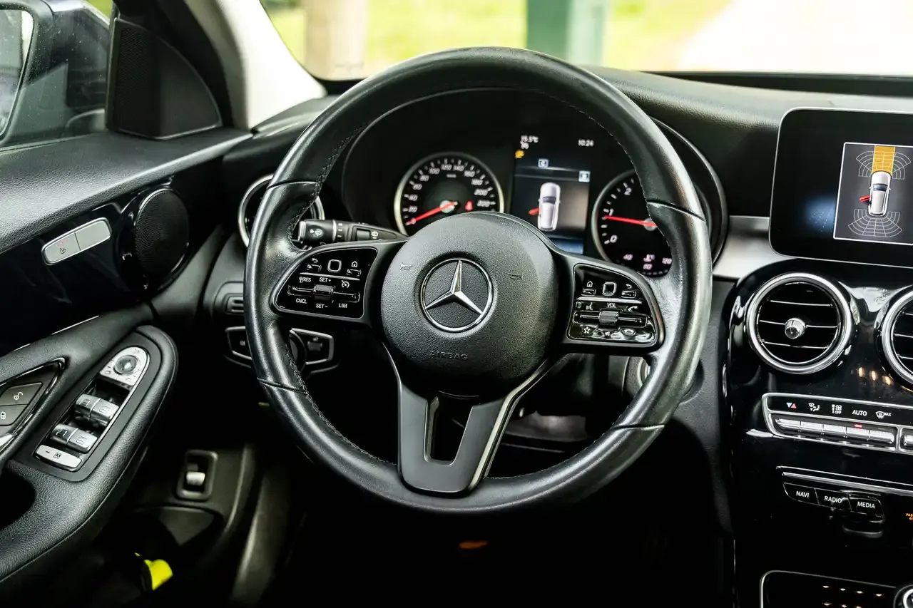 Mercedes-Benz C 180 - 15