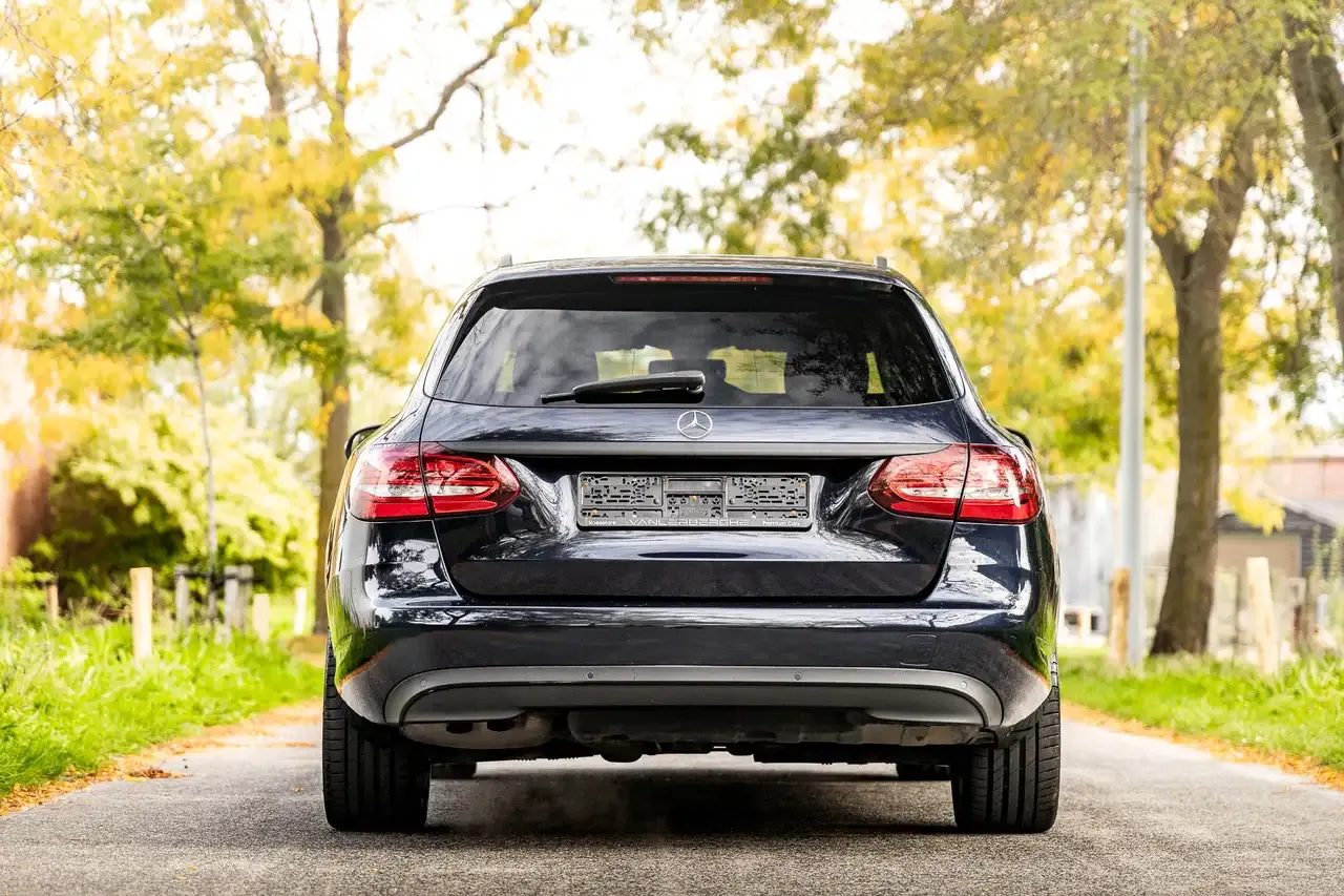 Mercedes-Benz C 180 - 22