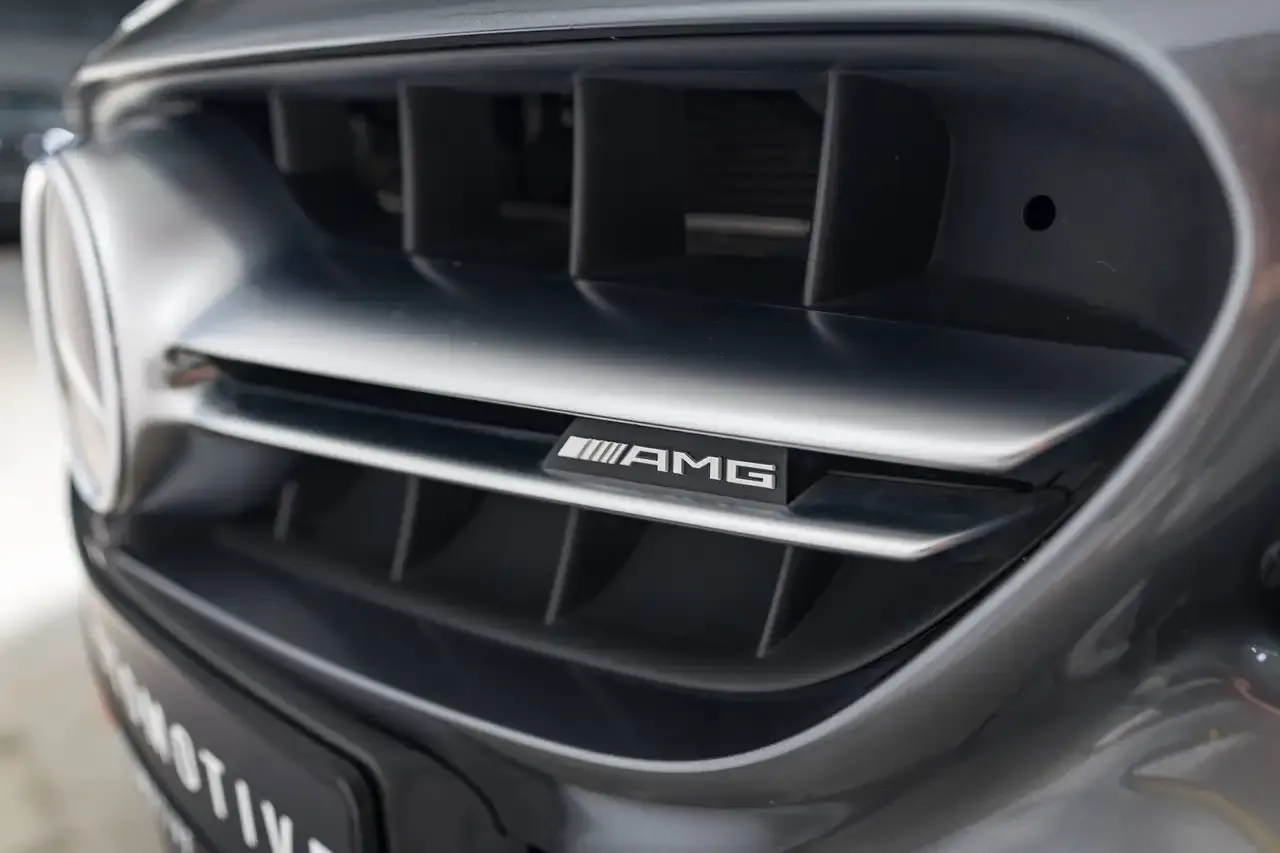 Mercedes-Benz E 63 AMG - 18