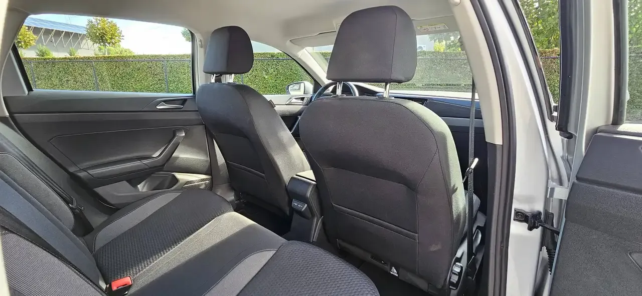 Volkswagen Polo - 12