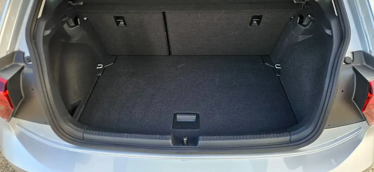 Volkswagen Polo - 13