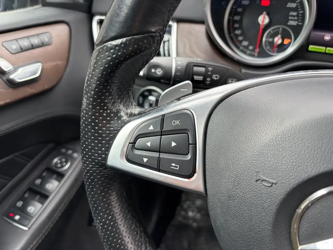 Mercedes-Benz GLE 500 - 22