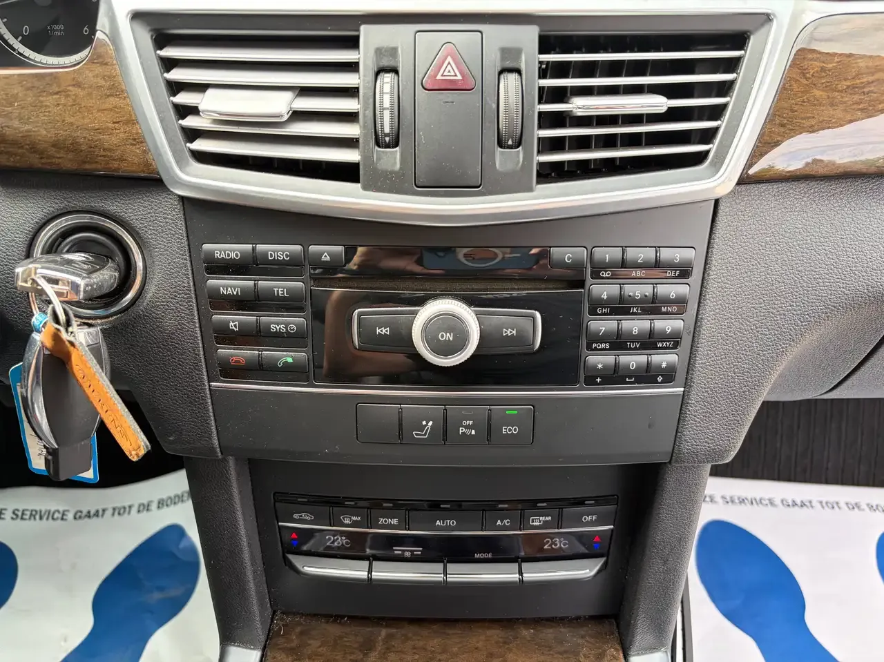 Mercedes-Benz E 200 - 15