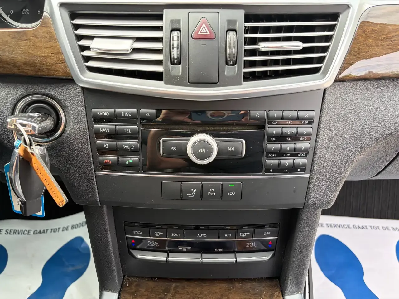 Mercedes-Benz E 200 - 16