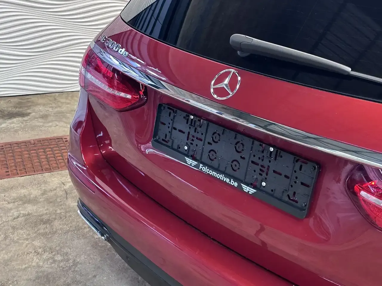 Mercedes-Benz E 300 - 12