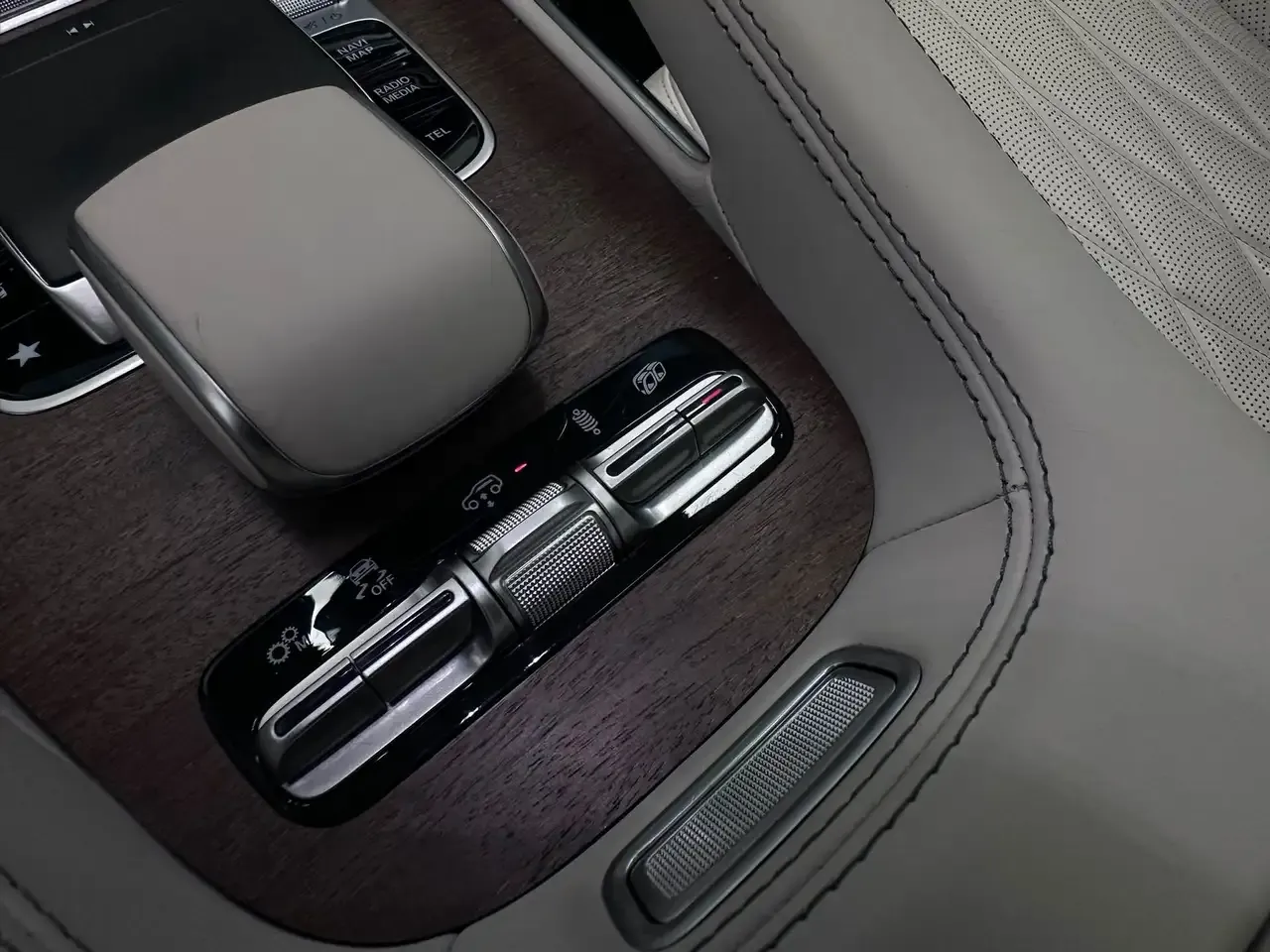 Mercedes-Benz GLE 53 AMG - 31