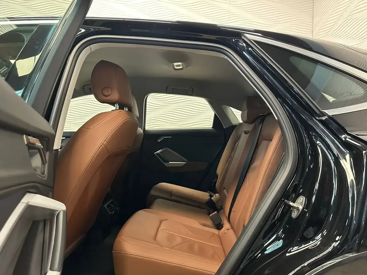 Audi Q3 - 18