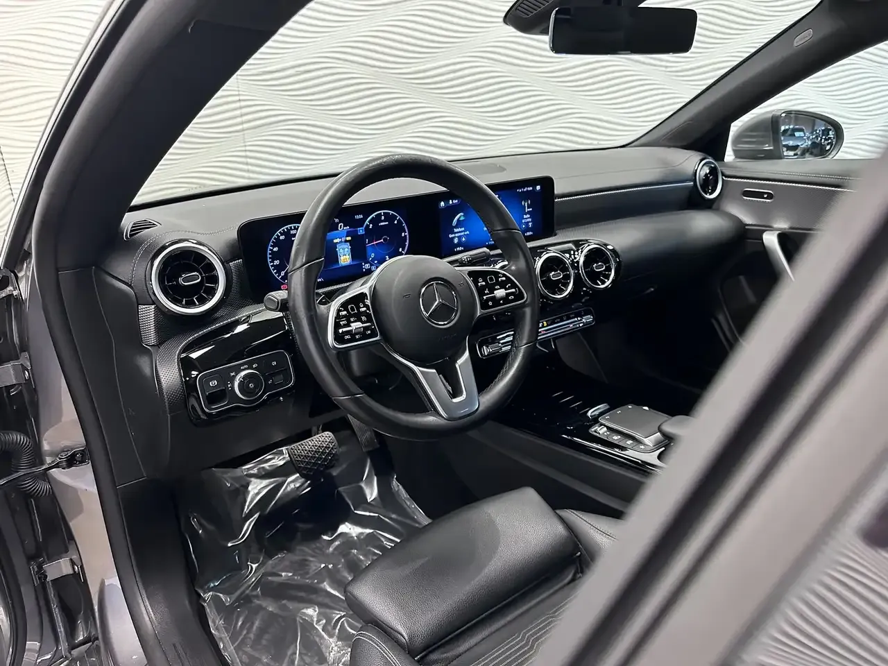 Mercedes-Benz CLA 180 - 18