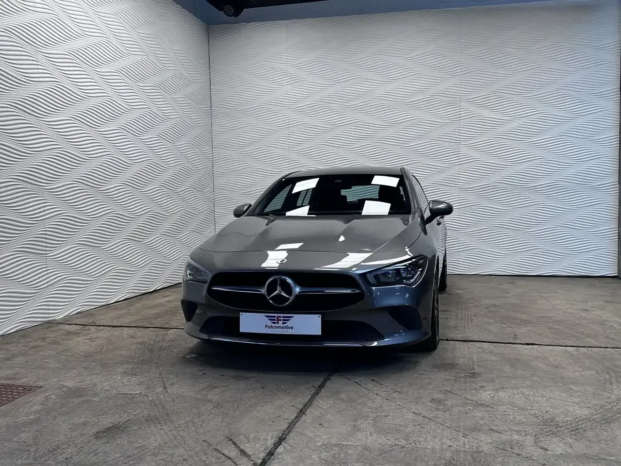 Mercedes-Benz CLA 180 - 4