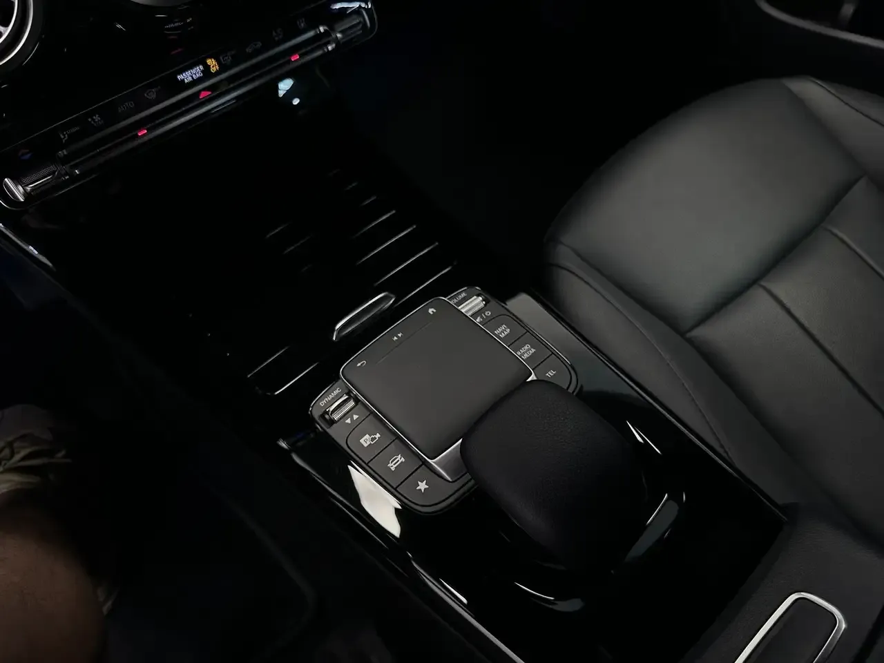Mercedes-Benz CLA 250 - 26