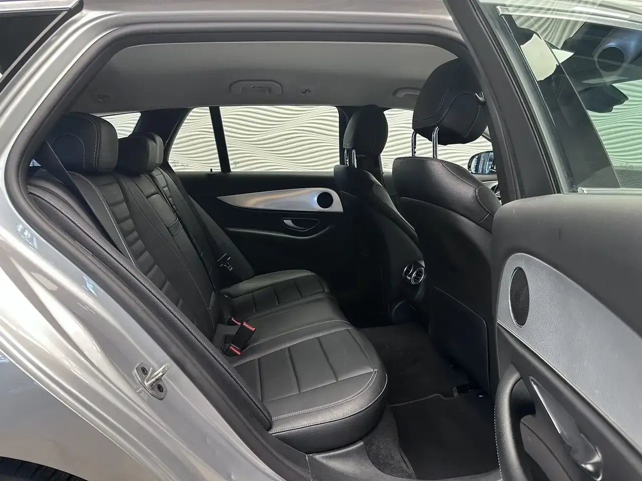 Mercedes-Benz E 200 - 30