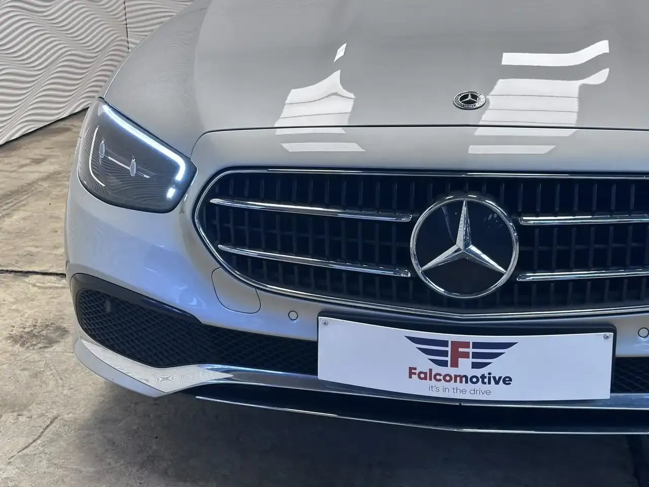 Mercedes-Benz E 200 - 6