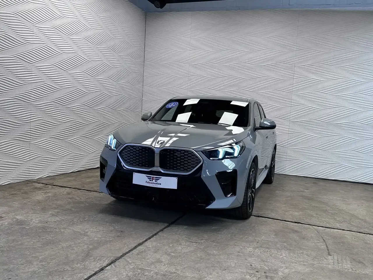 BMW iX2 - 4
