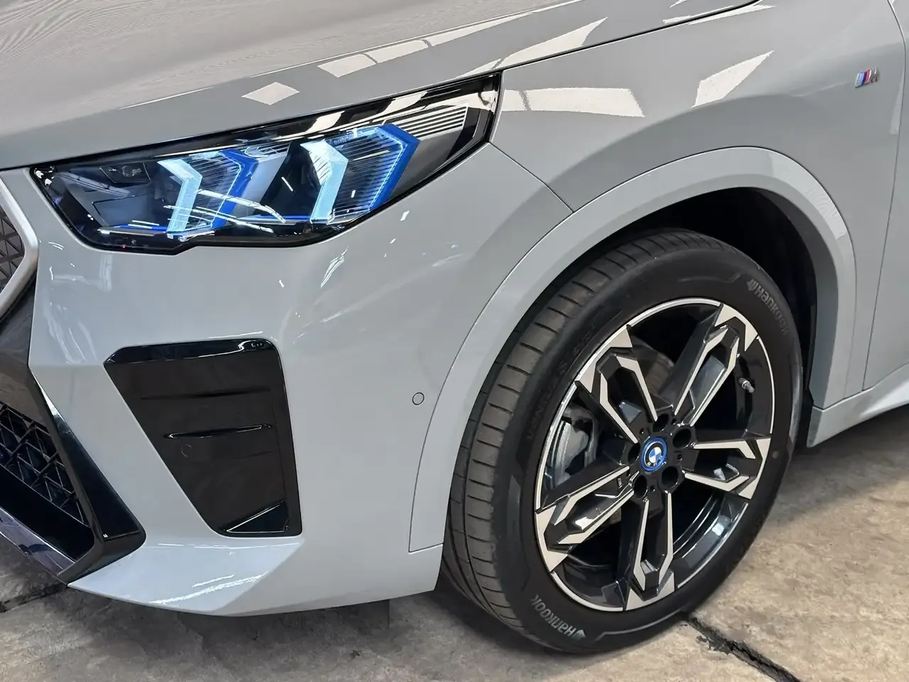 BMW iX2 - 7