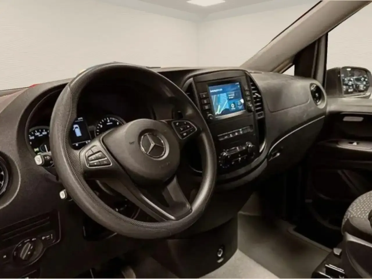 Mercedes-Benz Vito - 12