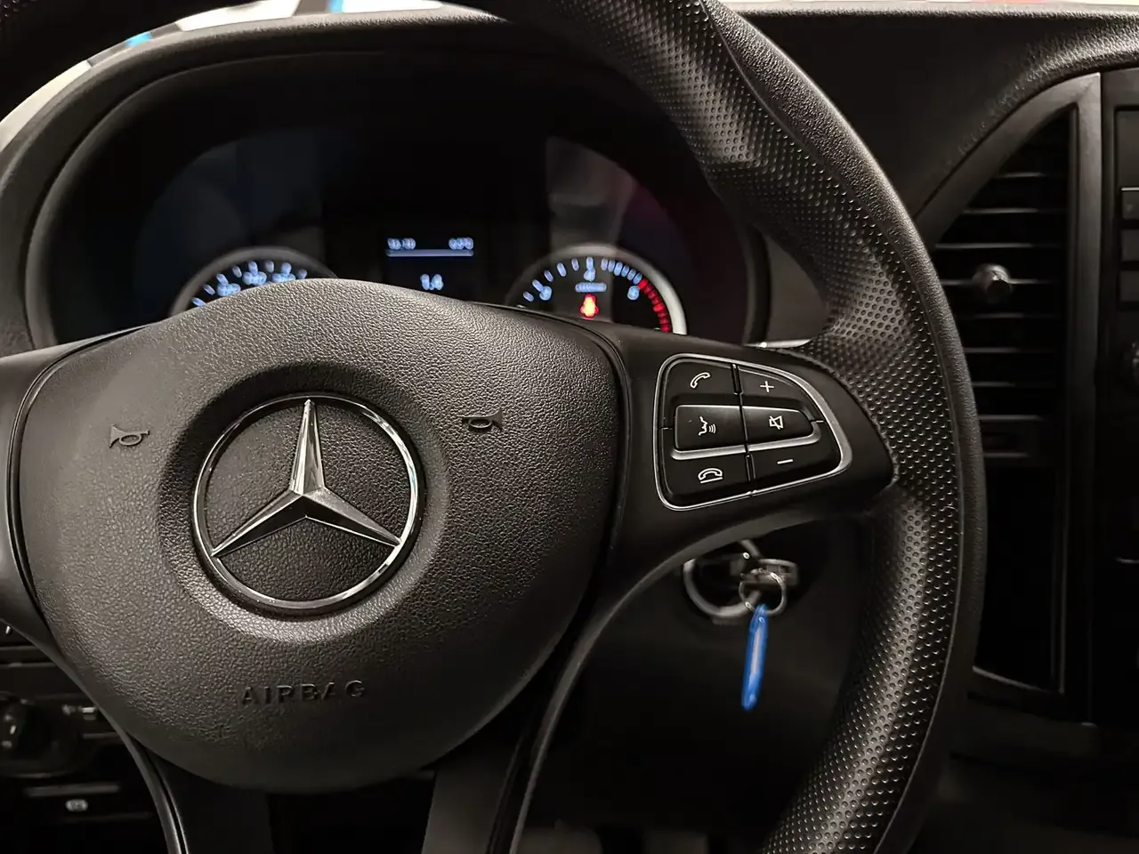 Mercedes-Benz Vito - 10