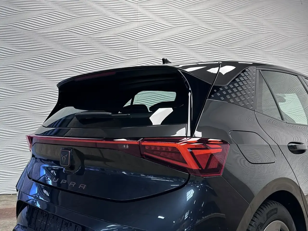 CUPRA Born - 16