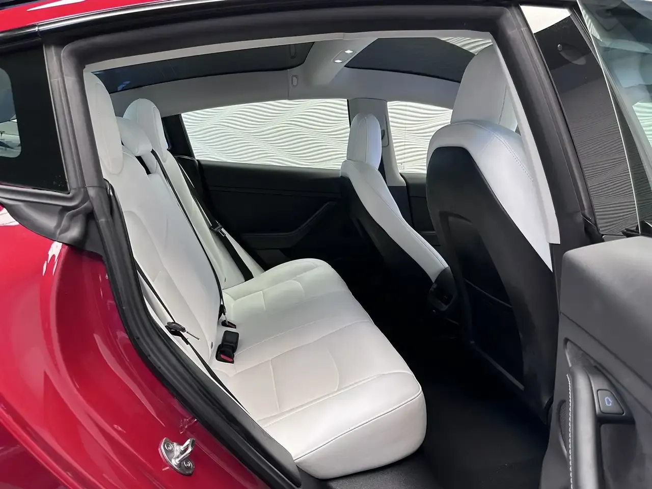 Tesla Model 3 - 28