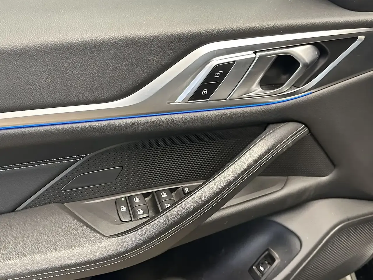 BMW i4 - 19