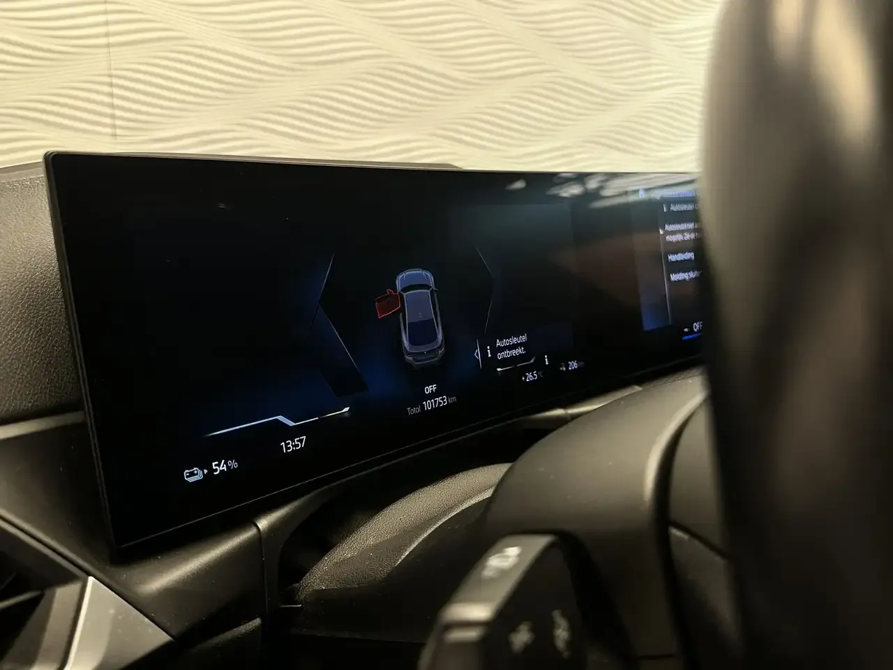 BMW i4 - 24