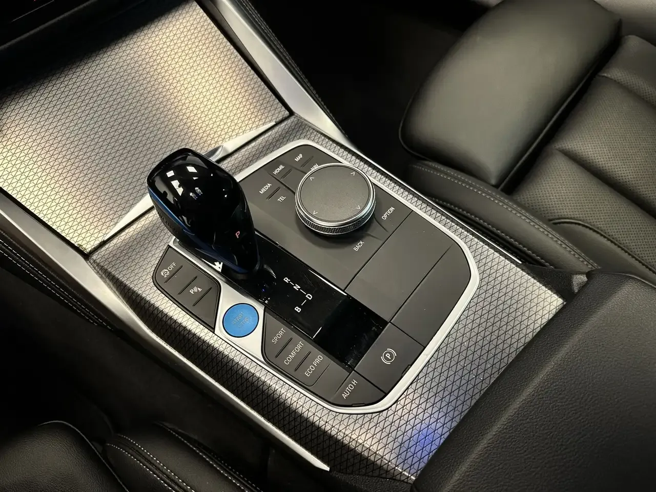 BMW i4 - 29