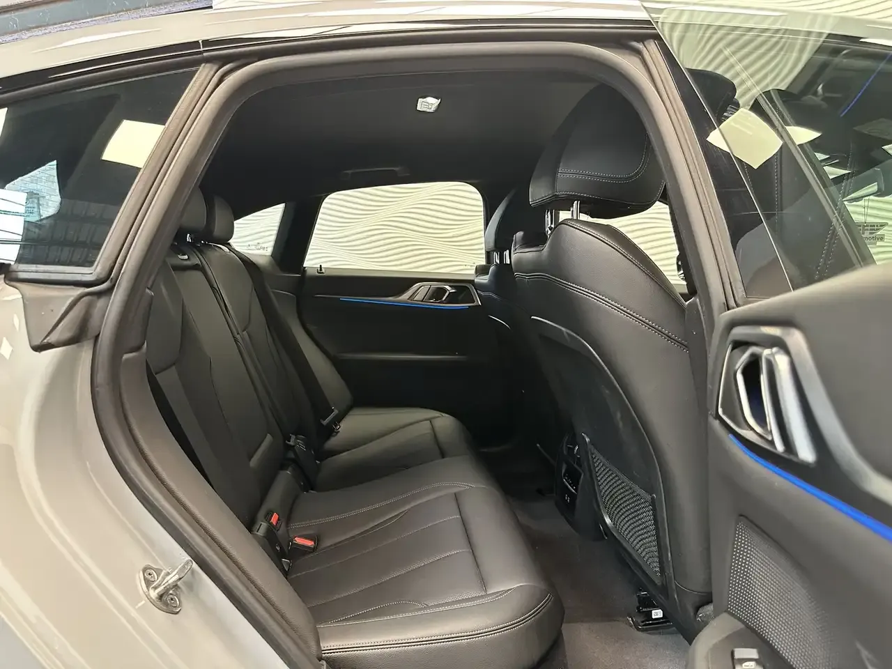 BMW i4 - 35