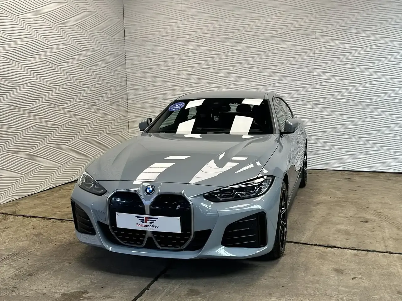 BMW i4 - 4