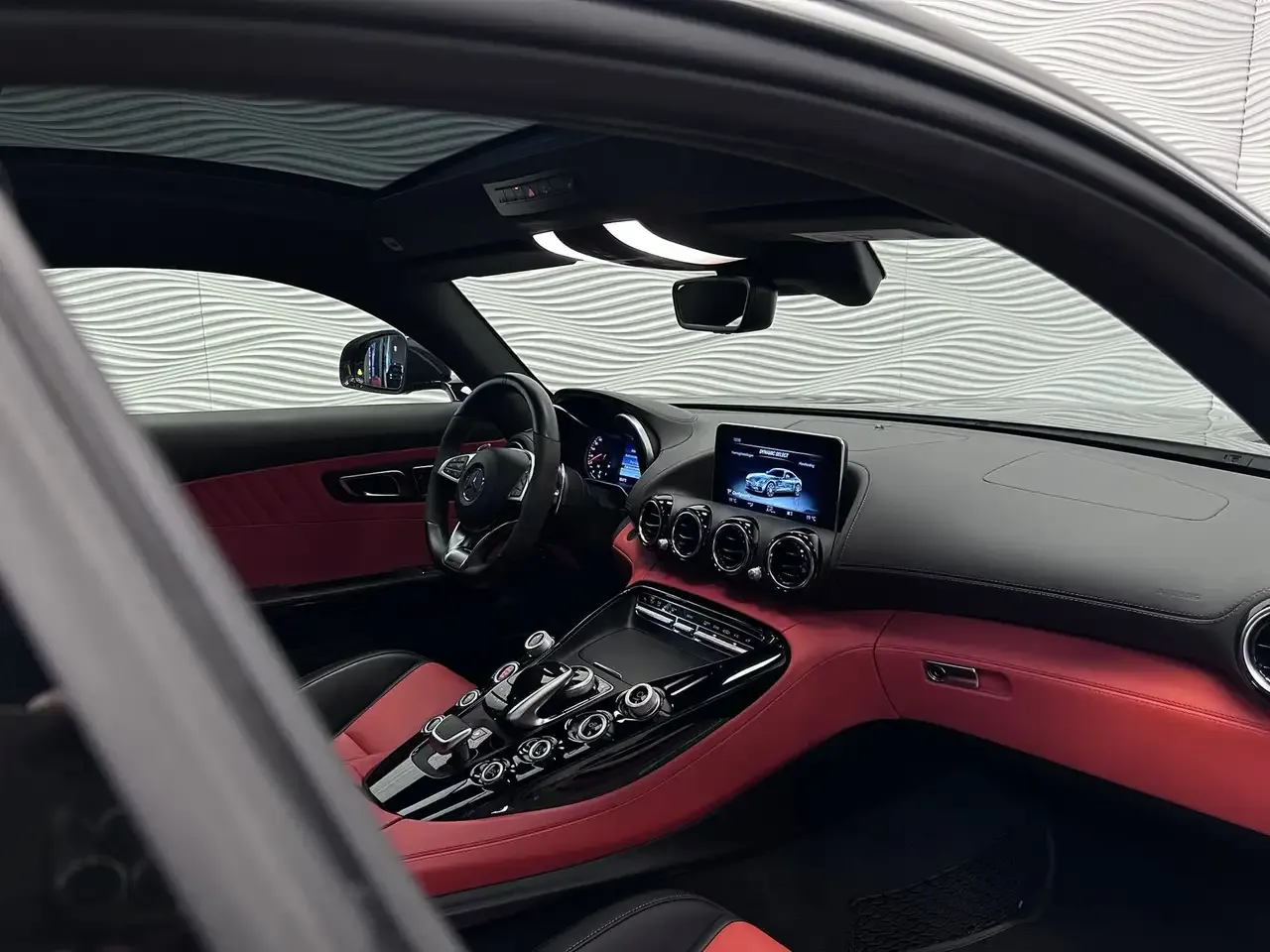 Mercedes-Benz AMG GT - 18