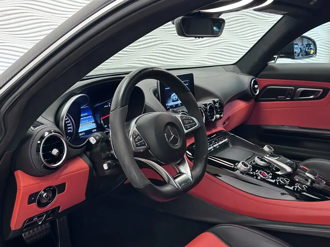 Mercedes-Benz AMG GT - 24