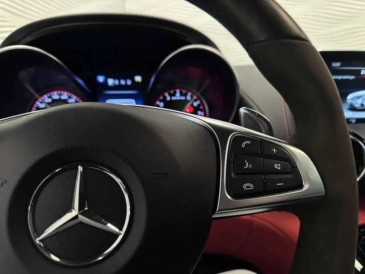 Mercedes-Benz AMG GT - 27