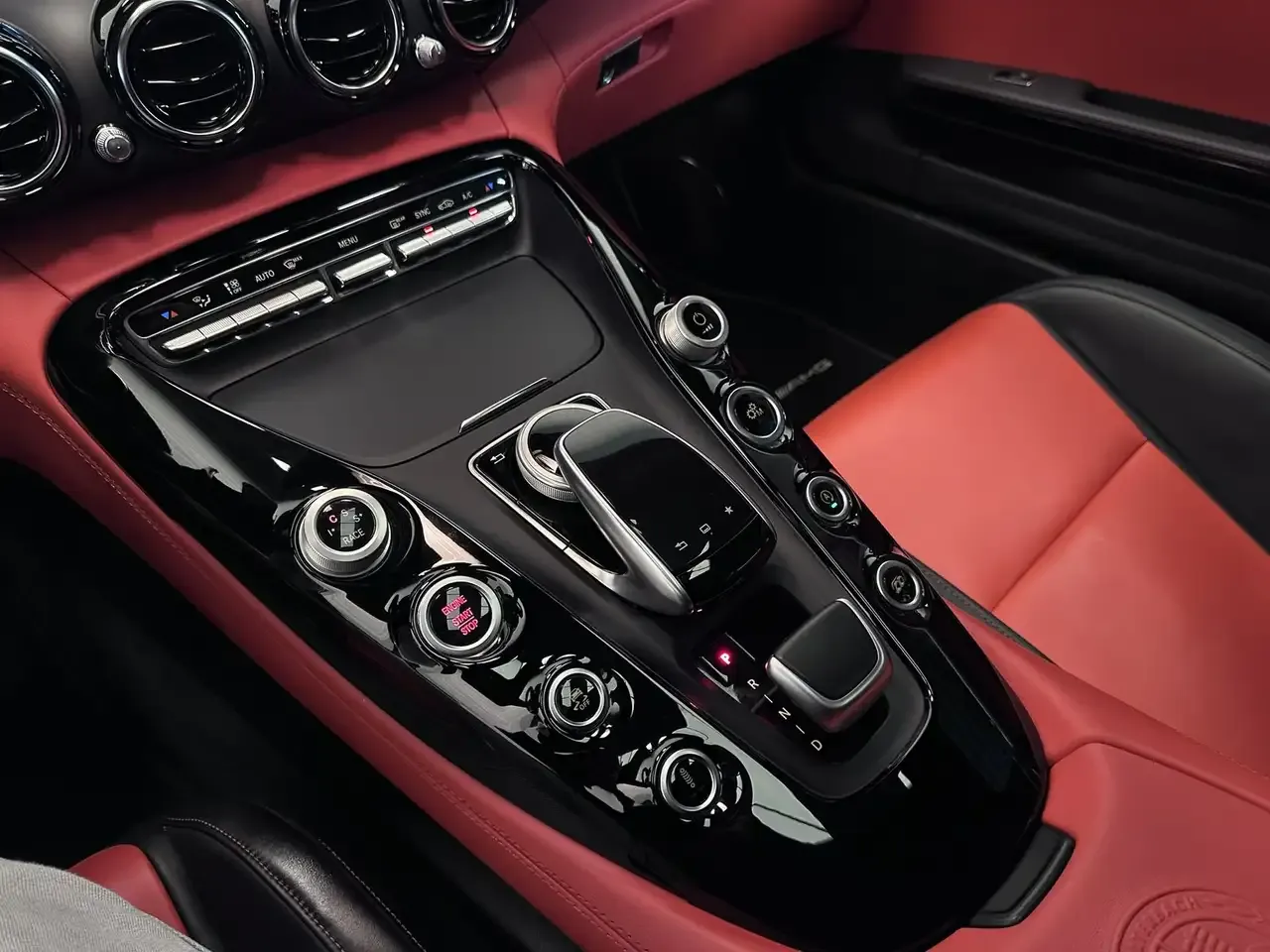 Mercedes-Benz AMG GT - 28